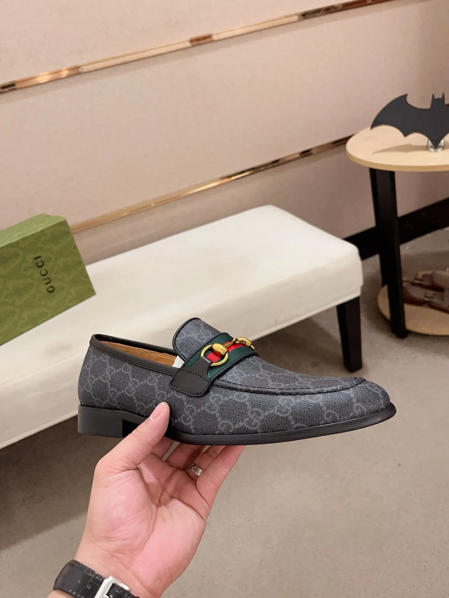 Men's shoes 💰: 520💰 (GUCCI) New product series ss hot new products 💢 💠 Casual suit shoes 👞, top imported materials Upper hardware buckles and shoe side logos, insoles and soles with brand logos 💠 💎 Upper: imported PVC material 100% 💎 Lining: cowhide/100% 💎Feet: cowhide/100% 💎Sole: rubber/100% 💎SIZE: 38 39 40 41 42 43 44 Can be customized 45